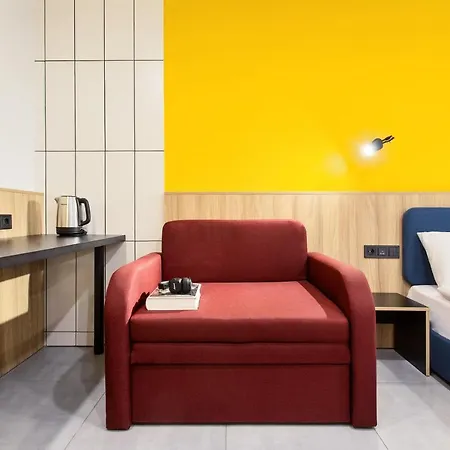 Dovzhenko Отель