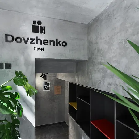 Dovzhenko Готель