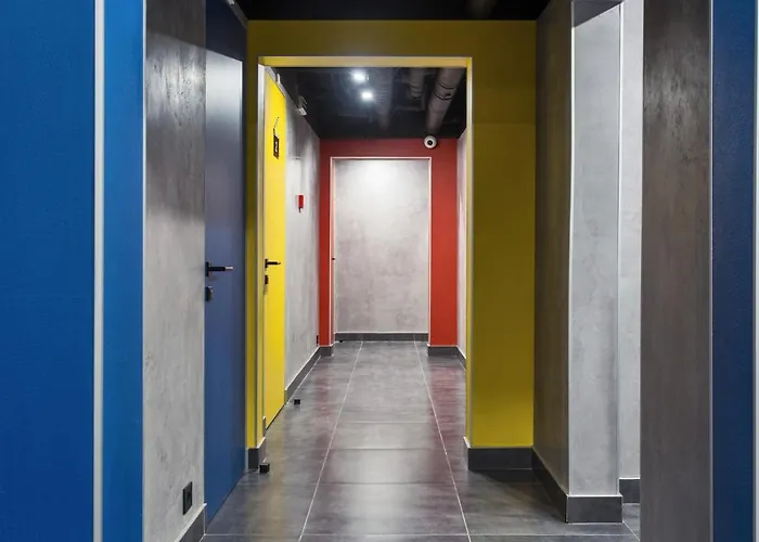 Dovzhenko Отель